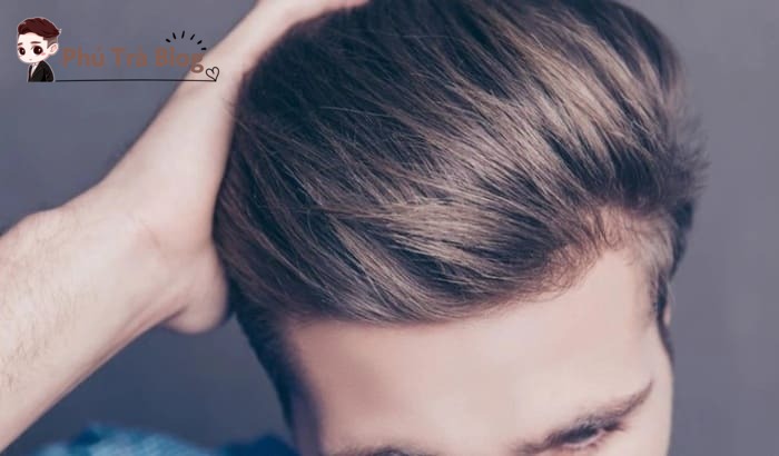 Sử dụng dầu xả thường xuyên giúp mái tóc trở nên mềm mượt
